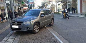 Πεζοδρόμιο παρκάρισμα