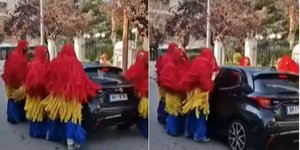 Καρναβαλιστές στο Αίγιο ντύθηκαν πλυντήριο αυτοκινήτων!