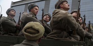 Ρώσοι στρατιώτες σε στρατιωτικό όχημα