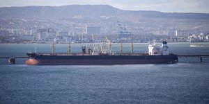Τάνκερ στη Ρωσία που μεταφέρει πετρέλαιο