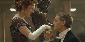 Κέιτ Γουίνσλετ και Λεονάρντο Ντι Κάπριο στον Τιτανικό 