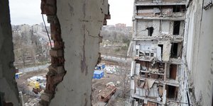 βομβαρδισμένες πολυκατοικιες 