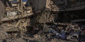 Συγκλονίζουν οι ιστορίες από τον σεισμό στην Τουρκία