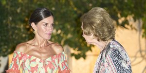 Η βασίλισσα Λετίθια με την πεθερά της, βασίλισσα Σοφία