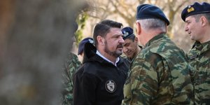 Ο ΥΦΕΘΑ Νίκος Χαρδαλιάς επισκέφθηκε έδρες σχηματισμών και μονάδες του Στρατού Ξηράς σε Γρεβενά και Κοζάνη