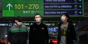 Ρώσοι που ζουν σαν το αεροδρόμιο της Νότιας Κορέας