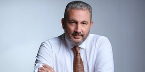 Ο Αλέξανδρος Εξάρχου, ένας εκ των τριών ιδιοκτητών της Thrivest Holdings LTD