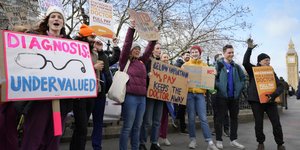 Απεργούν οι γιατροί στη Βρετανία