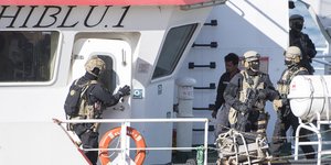 Δυνάμεις σε πλοίο