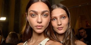 γυναίκες με μάσκαρα