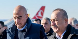 Ο Νίκος Δένδιας και ο Μεβλούτ Τσαβούσογλου