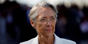 Η πρωθυπουργός της Γαλλίας, Ελιζαμπέτ Μπορν