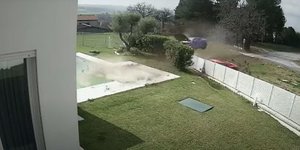 Δύο Ferrari καταλήγουν σε μαντρότοιχο στο Μάρκε της Ιταλίας