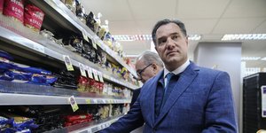 Ο Άδωνις Γεωργιάδης σε σούπερ μάρκετ