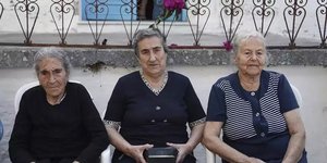 οι εμβληματικές γιαγιάδες της Συκαμιάς