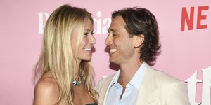 Γκουίνεθ Πάλτρου και Μπραντ Φάλτσακ