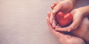 Προσφροά αγάπης από την Coca-Cola Τρία Έψιλον