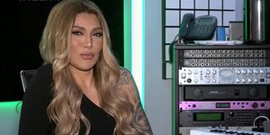 Η τραγουδίστρια Αγγελική Ηλιάδη 