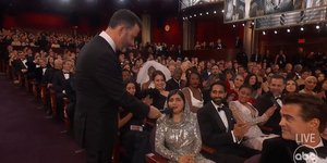 Τζίμι Κίμελ και Μαλάλα Γιουσαφζάι στην χθεσινή τελετή των Όσκαρ