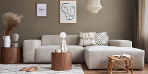 Καναπές σε σαλόνι