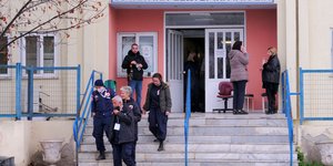 Κόσμος στα εξωτερικά ιατρεία του ΓΝ Λάρισας