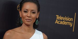 Η τραγουδίστρια εξήγησε ότι τα υπόλοιπα μέλη των Spice Girls γνώριζαν για την κακοποίηση από τον πρώην σύζυγό της