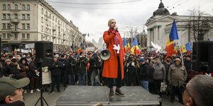 Η αντιπρόεδρος της Μολδαβίας σε μία από τις δεκάδες συγκεντρώσεις του προηγούμενου μήνα