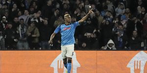 Ο Όσιμεν έστειλε τη Νάπολι στους «8» του Τσάμπιονς Λιγκ 