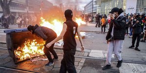 Μαζικές διαδηλώσεις την Πέμπτη στη Γαλλία για το συνταξιοδοτικό 