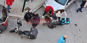 Πάτρα: ΙΧ αυτοκίνητο συγκρούστηκε με μηχανάκι που οδηγούσε διανομέας