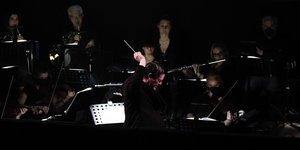 Παράσταση υπό τη διεύθυνση του Γιώργου Πέτρου