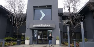 Silicon Valley Bank, κατάστημα