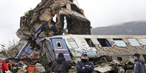 Σύγκρουση τρένων στα Τέμπη, συντρίμμια