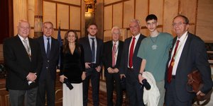 Βράβευση τριών επιβατών από τα Τέμπη