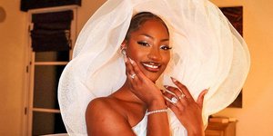 Η Tems απαντά για το φόρεμα στα Οσκαρ που προκάλεσε οργή 