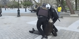 Προσαγωγή του Μιχάλη Τρεμόπουλου μετά από διαμαρτυρία στη Θεσσαλονίκη