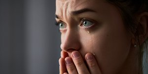 H θλίψη μπορεί να βλάψει τόσο το σώμα όσο και το μυαλό μας