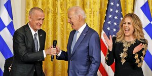 Τομ Χανκς, Τζο Μπάιντεν, Ρίτα Γουίλσον