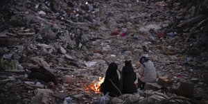 Οικογένεια συντρίμμια σεισμός