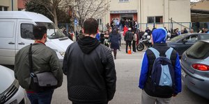 τρεις πλατες 