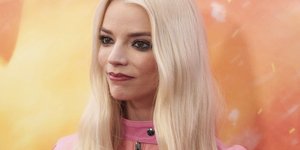 H Άνια Τείλορ Τζόι