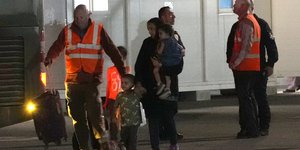 Απομάκρυνση αμάχων από Σουδάν