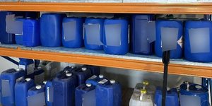 Μπιτόνια με αλκοολούχα ποτά