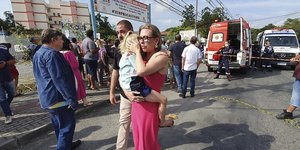 Βραζιλία: Σε κλίμα οδύνης η κηδεία ενός εκ των παιδιών που σκότωσε ο 25χρονος παρανοϊκός μεκελάρης με τσεκούρι