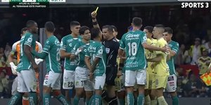 Μεξικό: Διαιτητής χτύπησε παίκτη στα γεννητικά όργανα με το γόνατο