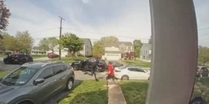 τελιβεράς έβαλε τρικλοποδιά σε κλέφτη την ώρα αστυνομικής καταδίωξης