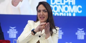 Η Δόμνα Μιχαηλίδου στο Οικονομικό Φόρουμ των Δελφών
