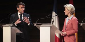 Στο Πεκίνο την Τετάρτη η πρόεδρος της ΕΕ και ο Εμανουέλ Μακρόν