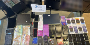 Εξάρθρωση σπείρας που κατηγορείται για απάτες διαδικτύου
