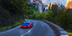 H Ferrari στα Μετέωρα